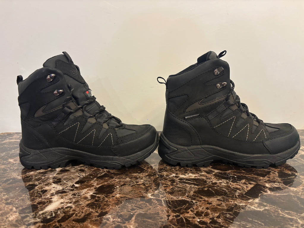 Mens winter foot wear