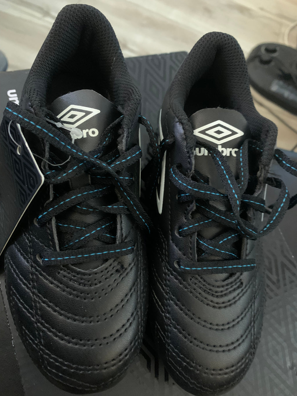 Sports shoes umbro